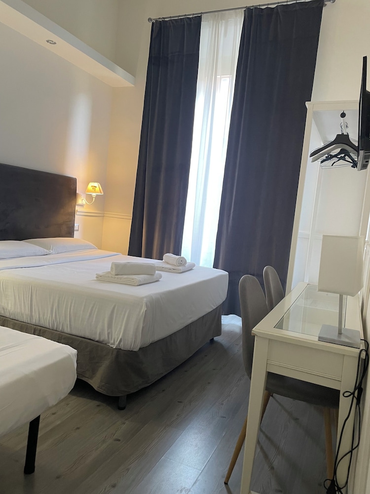 Arts n' Rooms 15