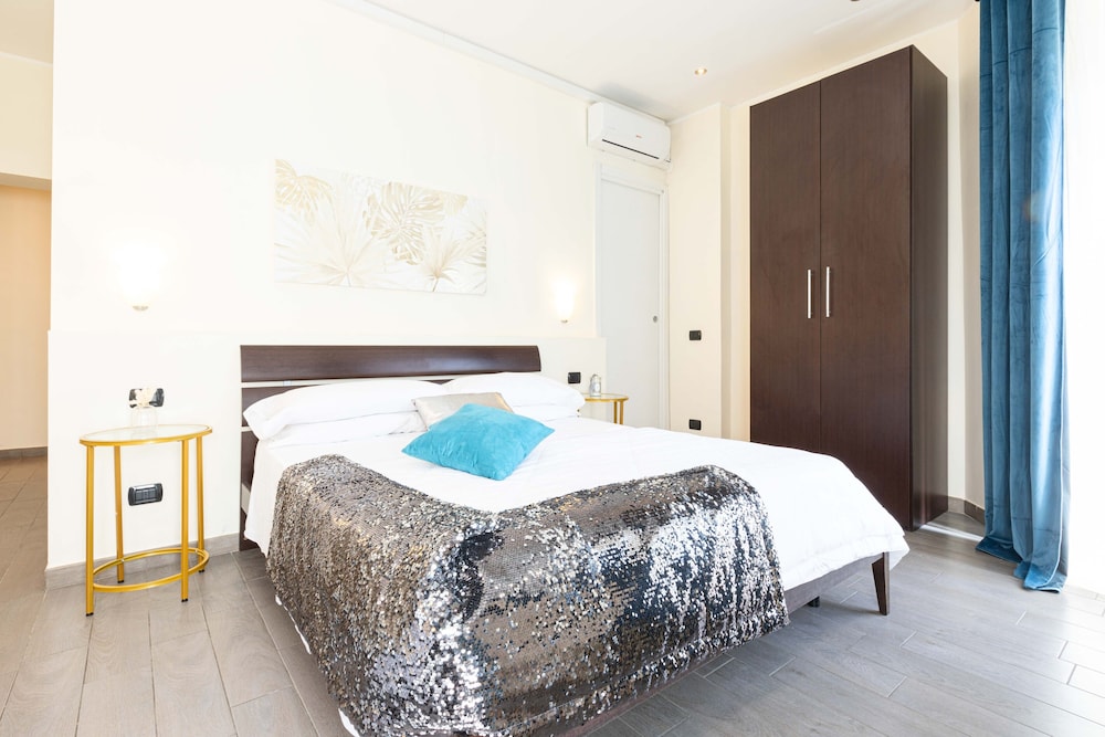 Cesar Vatican Rooms 13