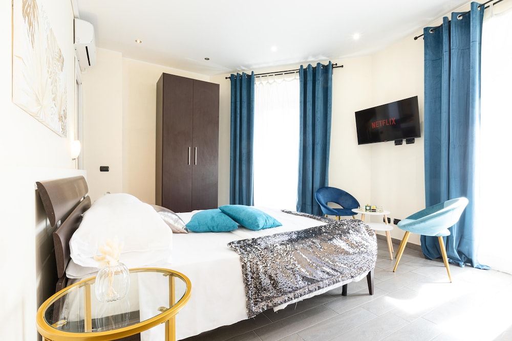 Cesar Vatican Rooms 12