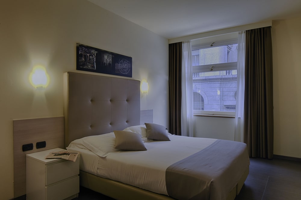 Duomo Hotel & Apartments 18