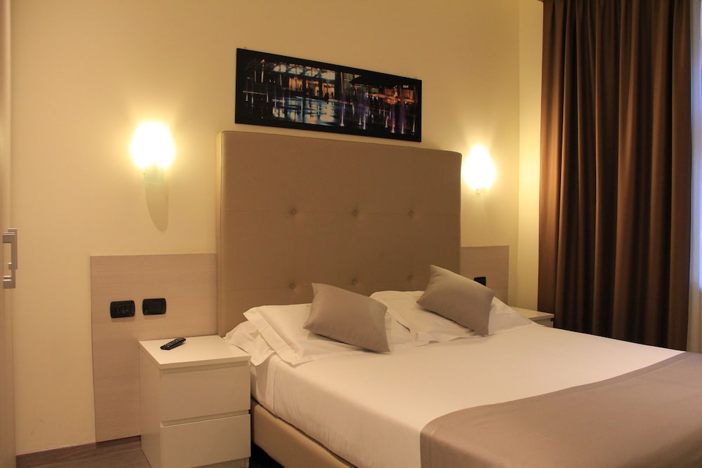 Duomo Hotel & Apartments 10
