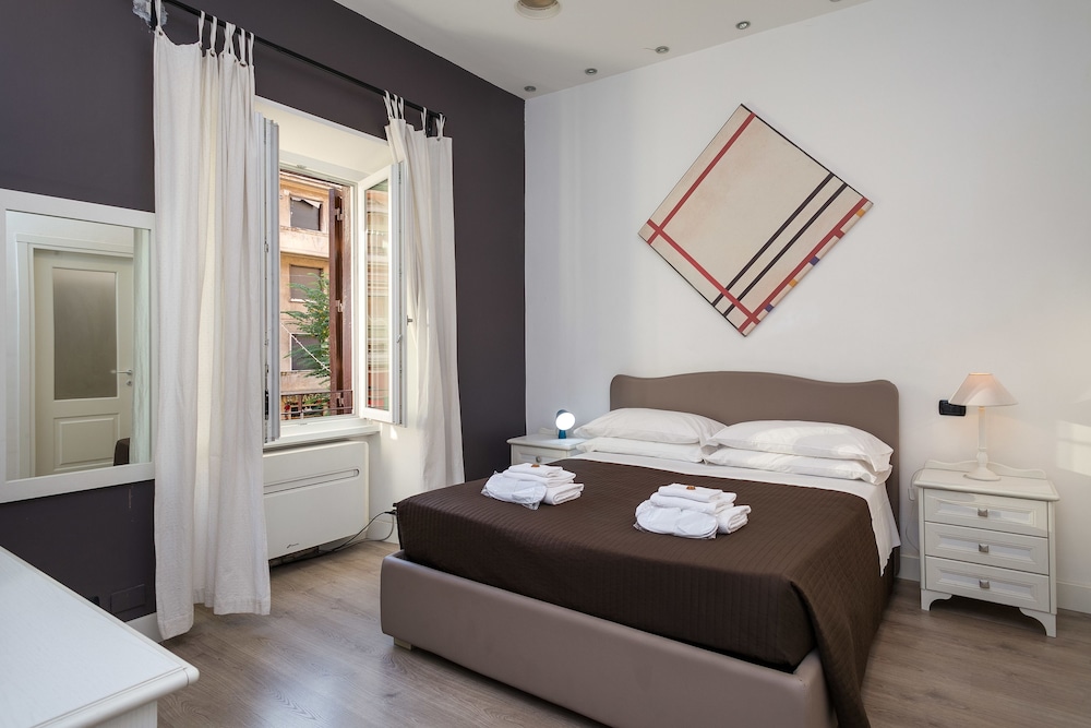 Flat 285 B&B 10