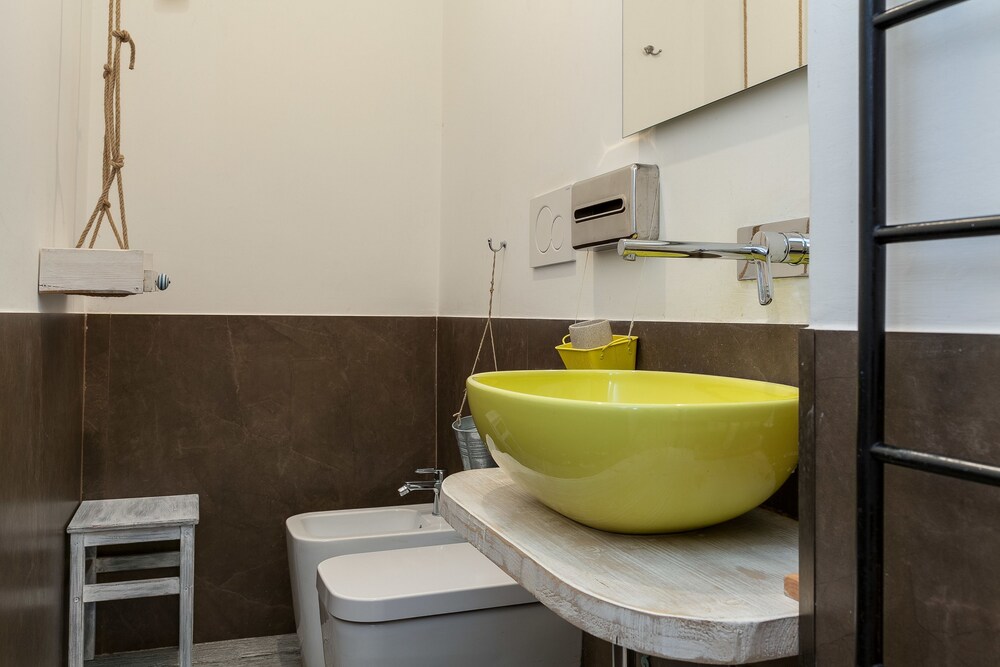 Flat 285 B&B 13