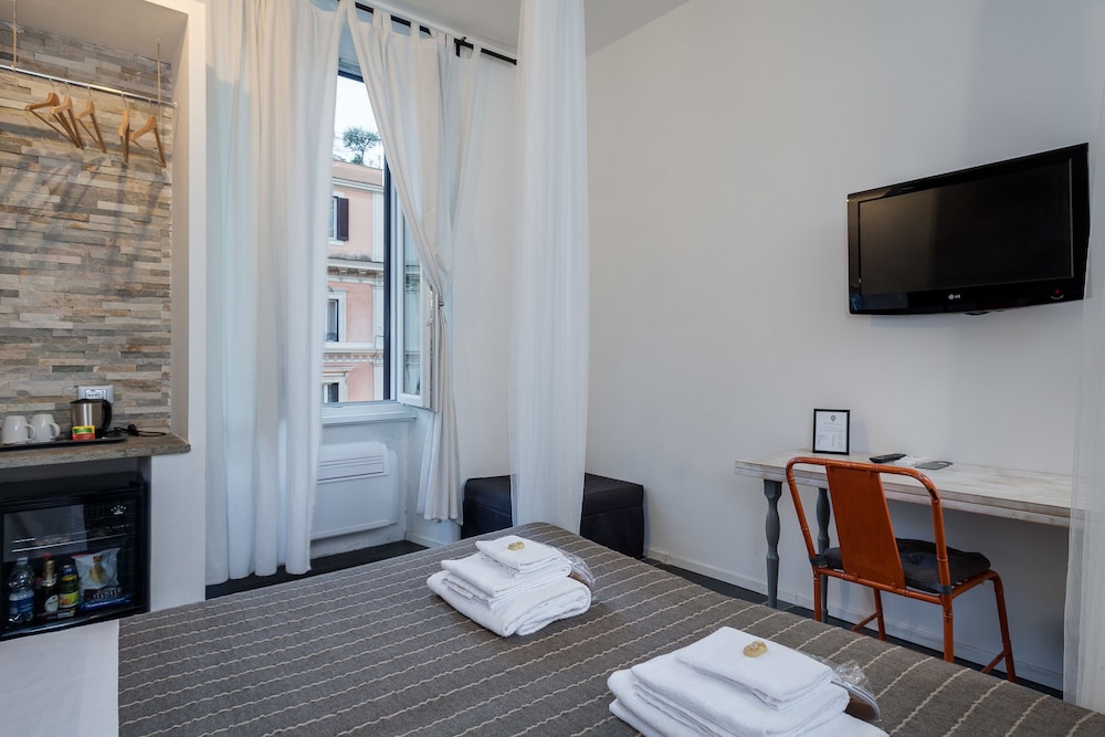Flat 285 B&B 12