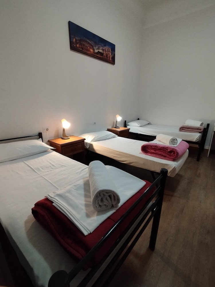 Freedom Traveller Rome Hostel 17