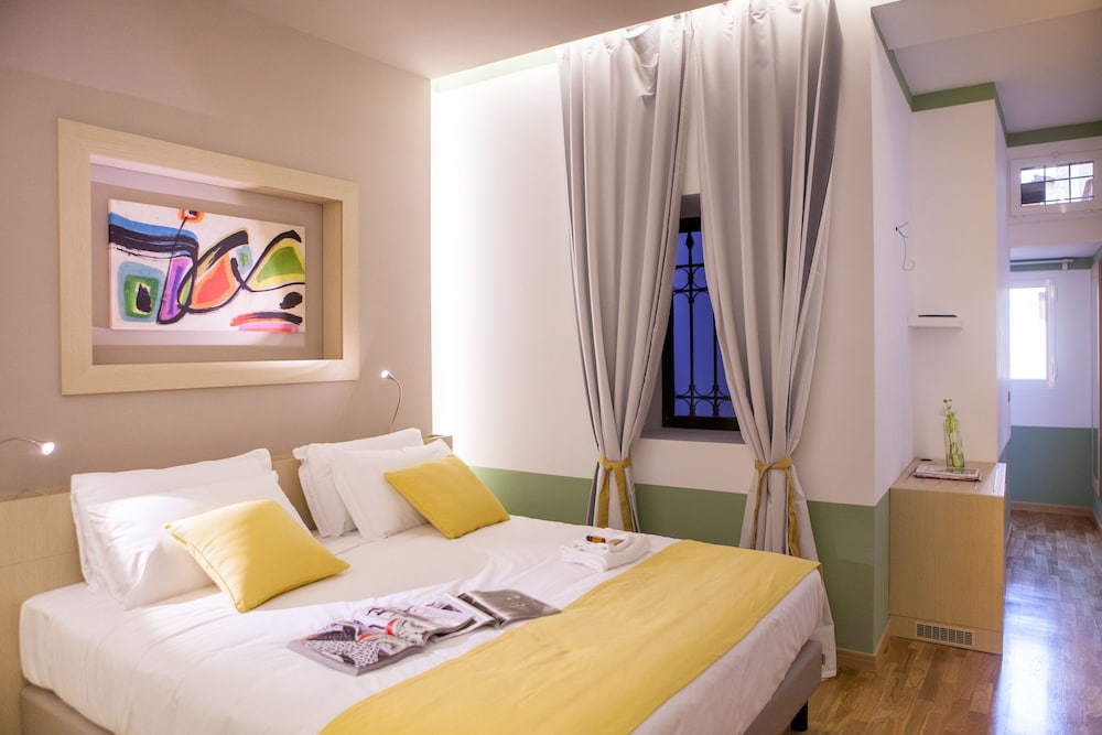 Grand Master Suites 4