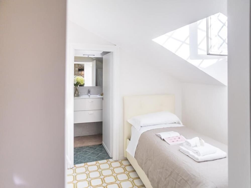 Grand Master Suites 16