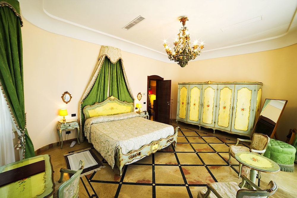 Grande Albergo Miramare 11