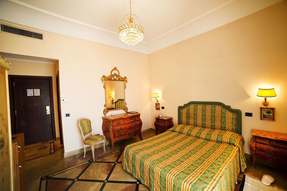 Grande Albergo Miramare 10