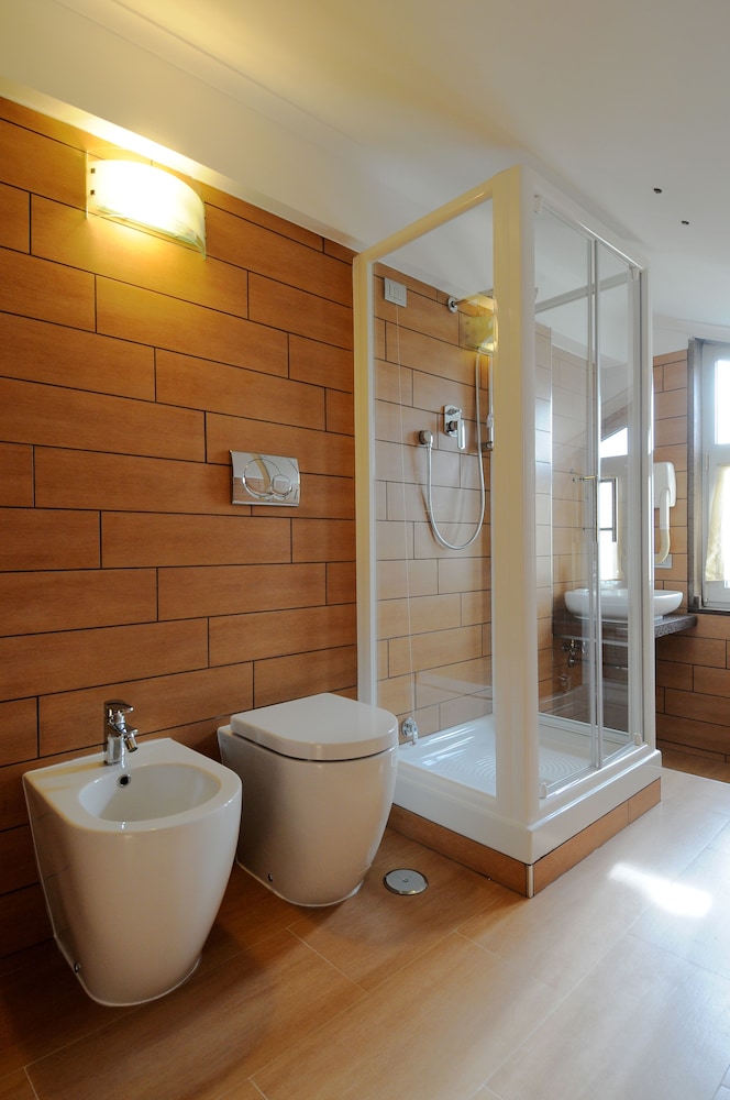 EH Hotels Suites 19