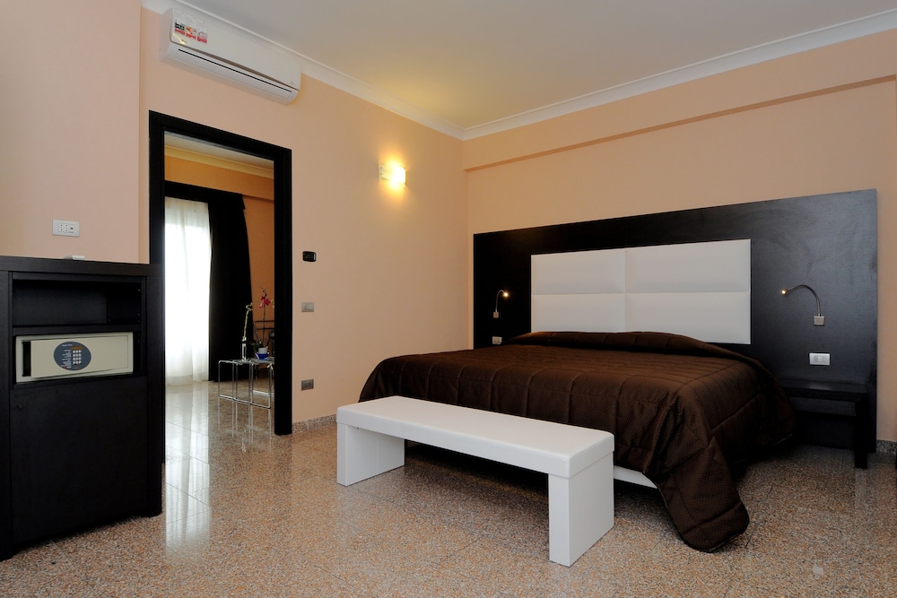 EH Hotels Suites 4