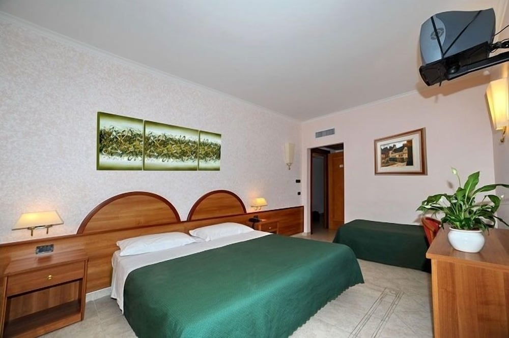 Hotel L'Aquila 10