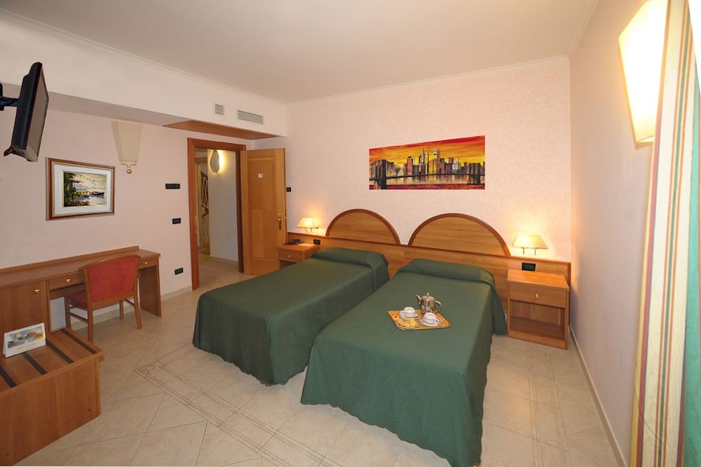 Hotel L'Aquila 5