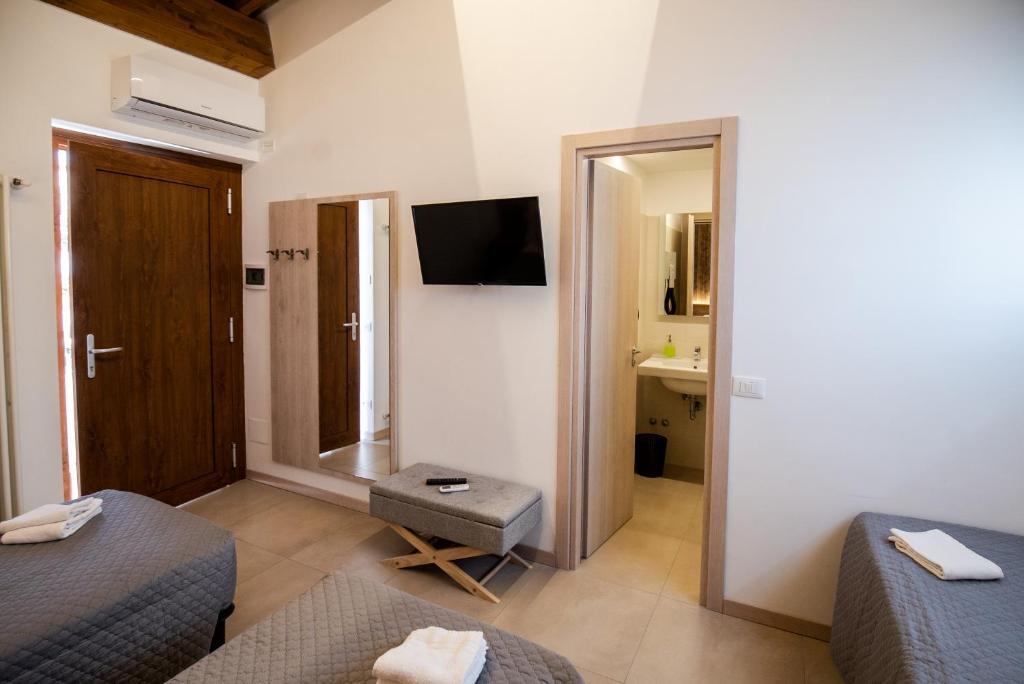 Gu Hotel 2