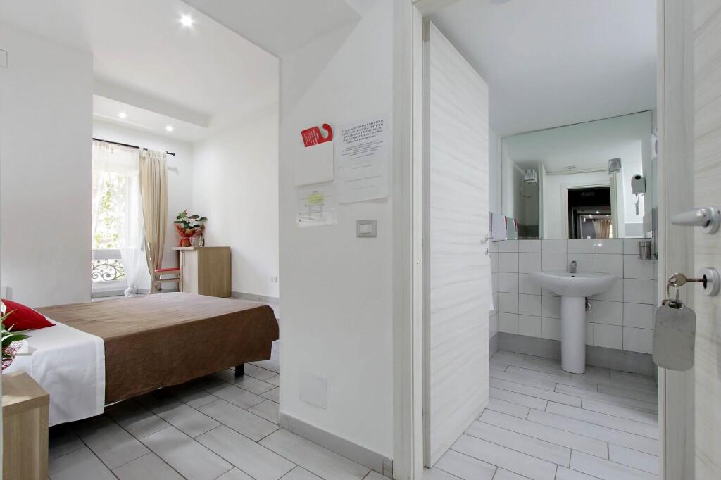 Quo Vadis Inn 2
