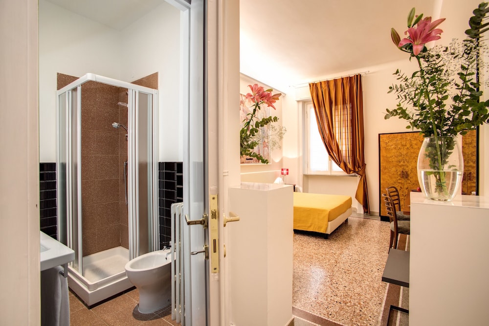 Roma in una Stanza 5