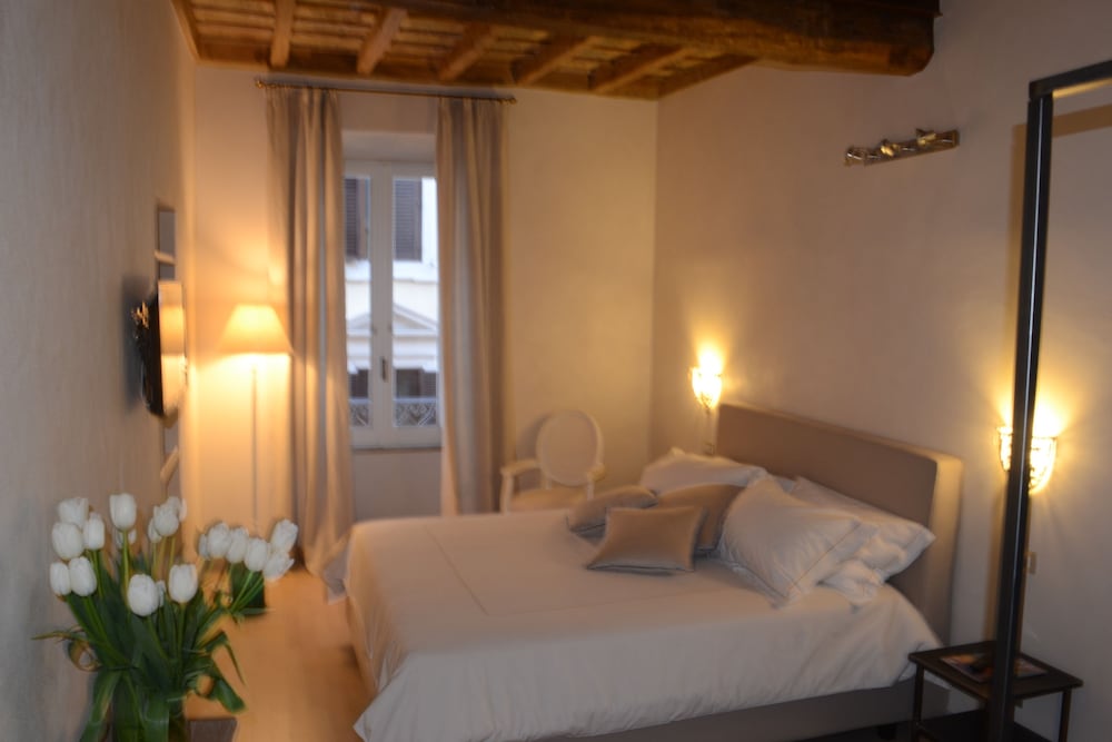 Rome Frattina 27 6