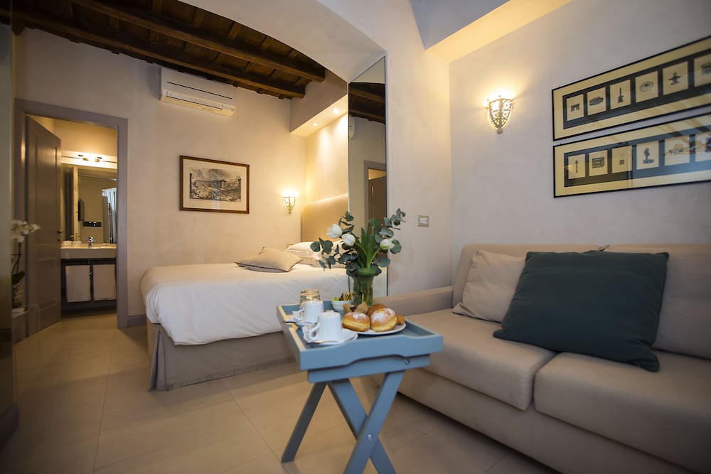 Rome Frattina 27 13