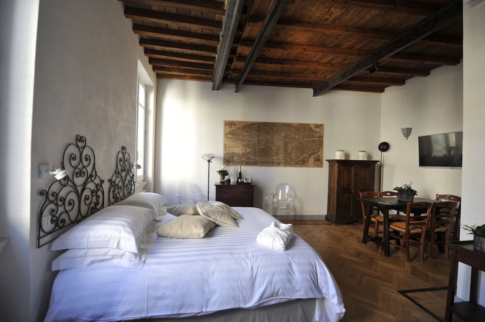 Rome Frattina 27 8