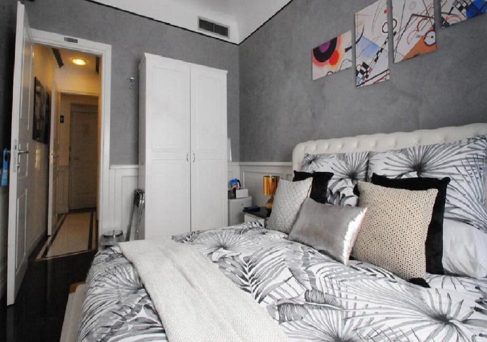 Royal Suite Trinità Dei Monti 24