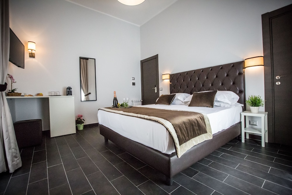 San Pietro Leisure and Luxury 5