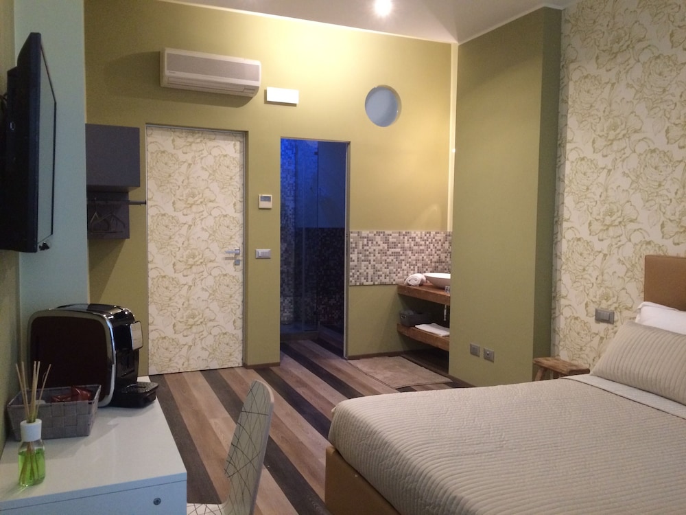 Serendipity Rooms 6