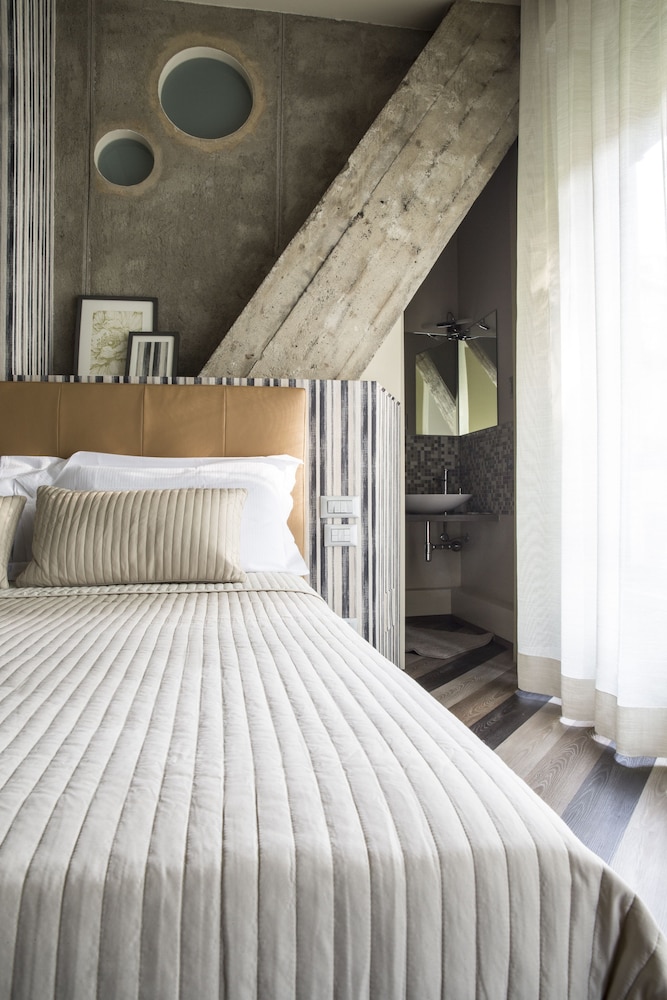 Serendipity Rooms 14