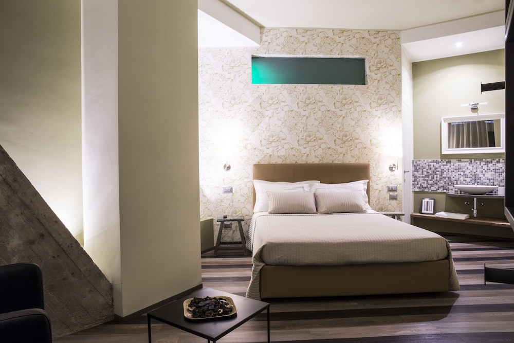 Serendipity Rooms 23