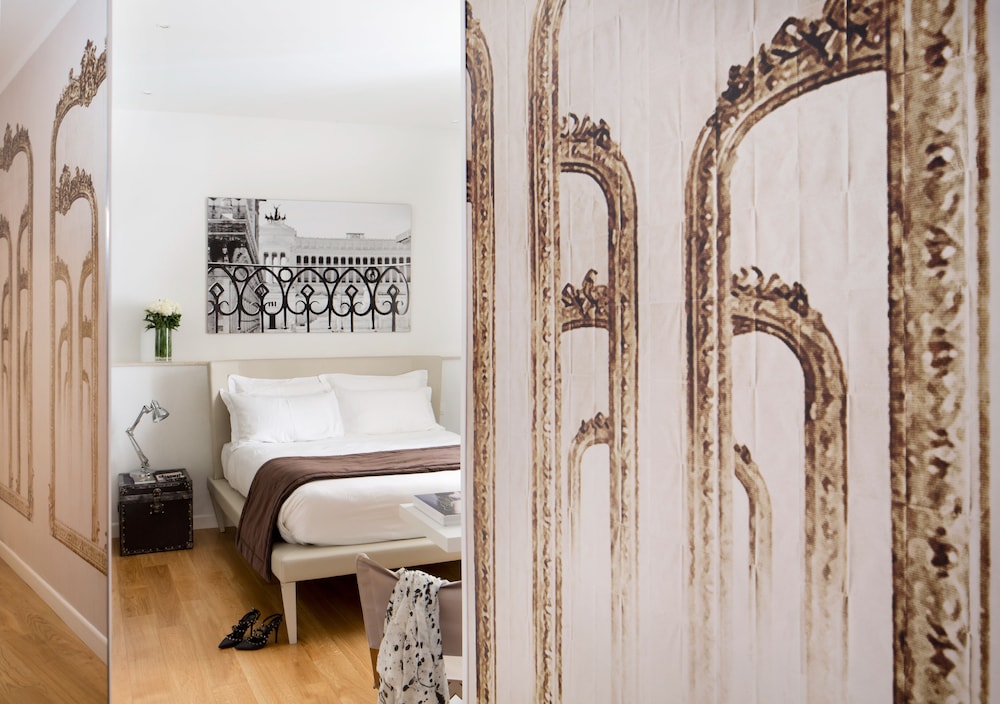 Via Del Corso Home 12