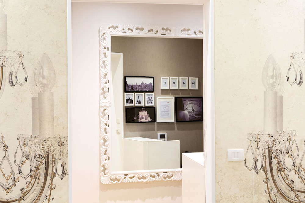 Via Del Corso Home 2