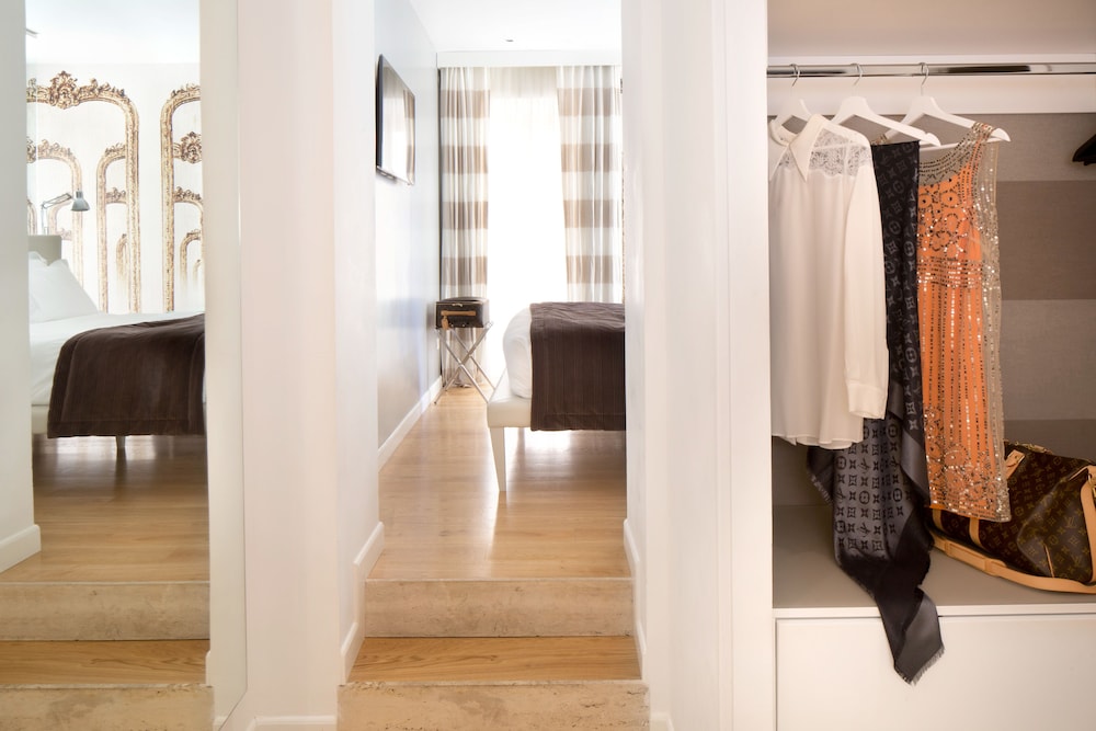 Via Del Corso Home 8