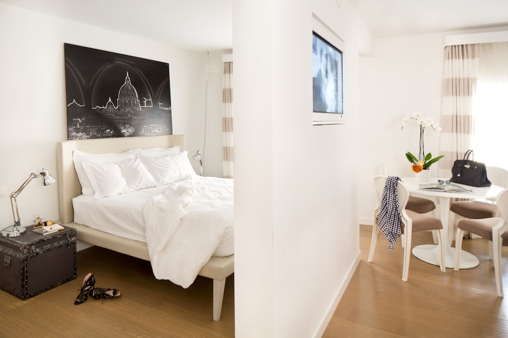 Via Del Corso Home 15
