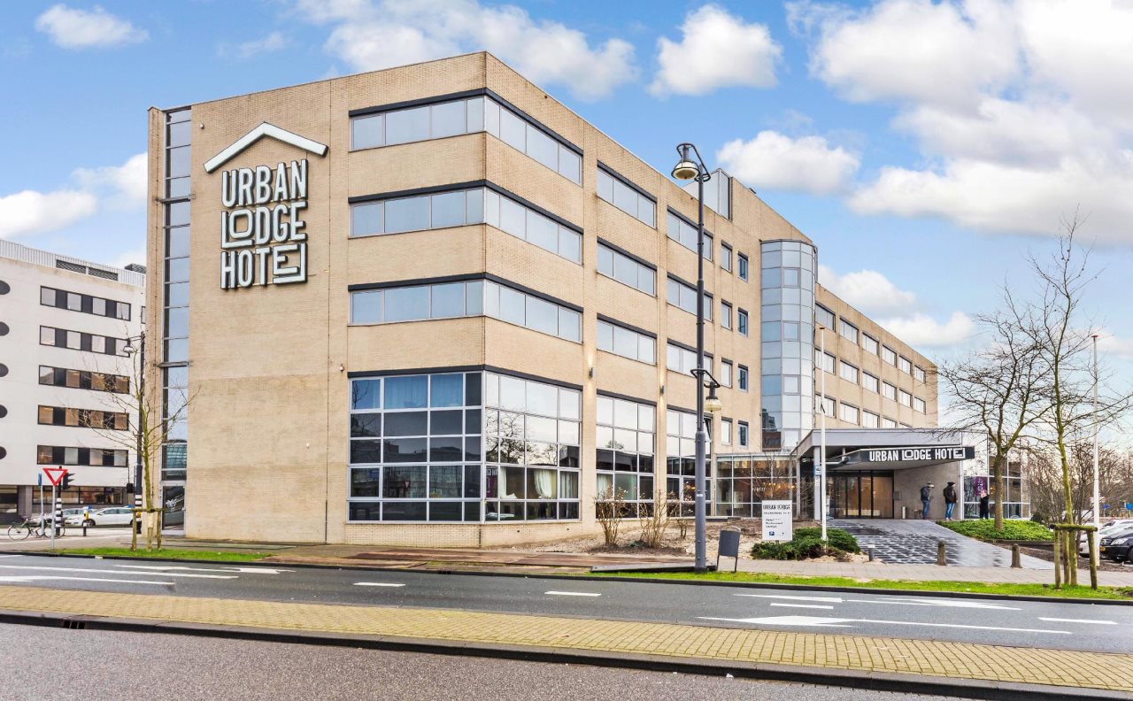 Urban Lodge Hotel 1