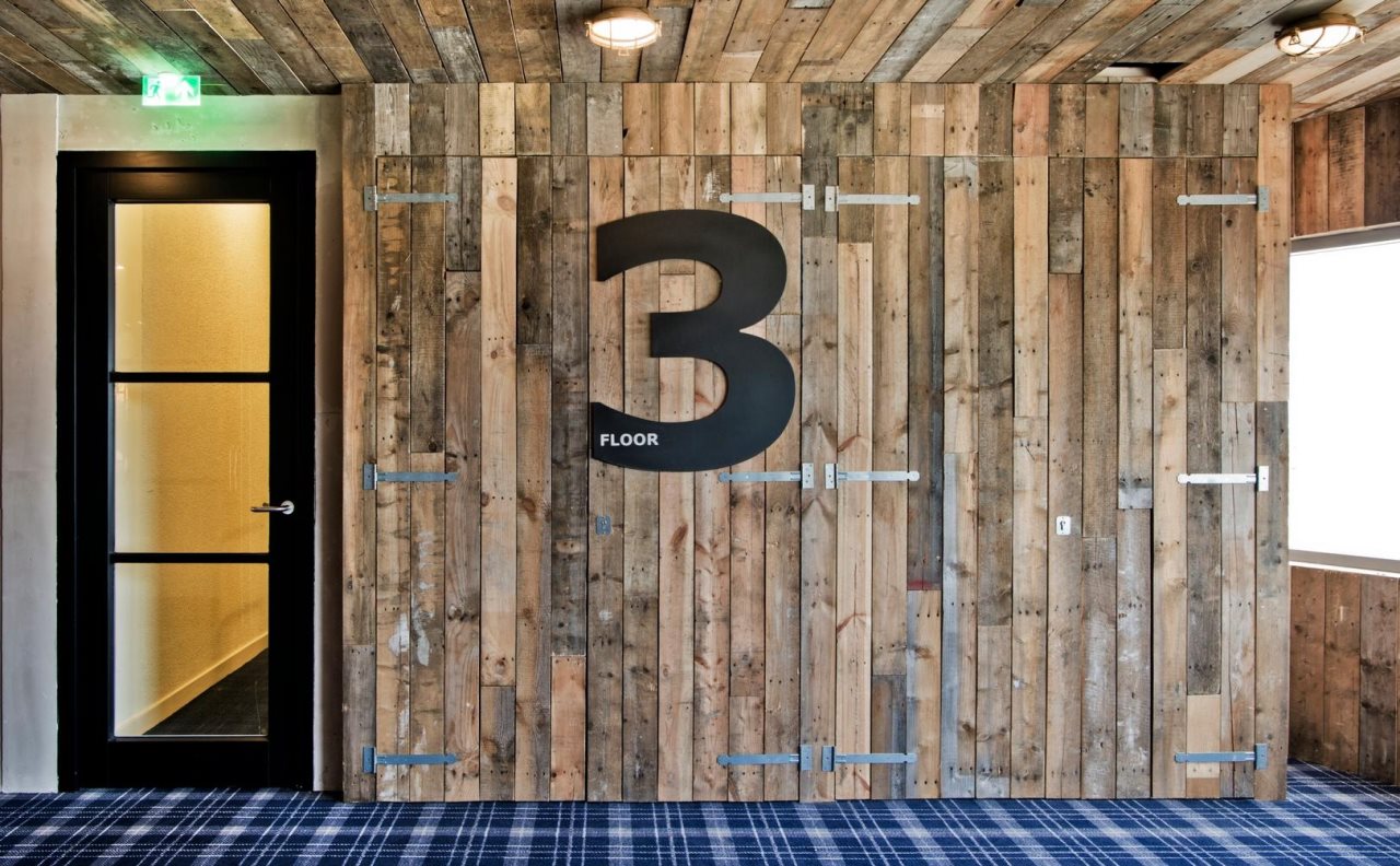Urban Lodge Hotel 9