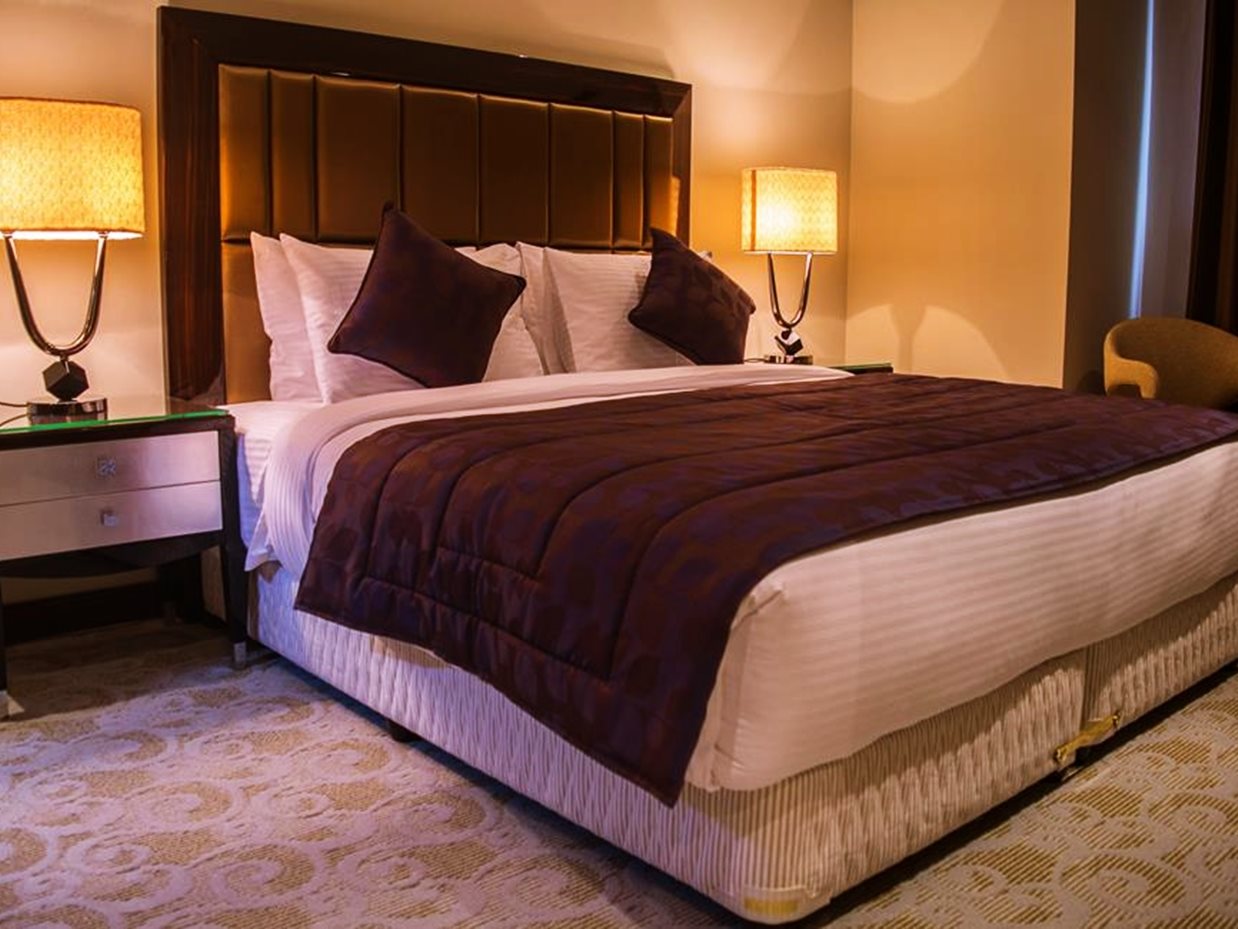 Premium Strato Hotel 12