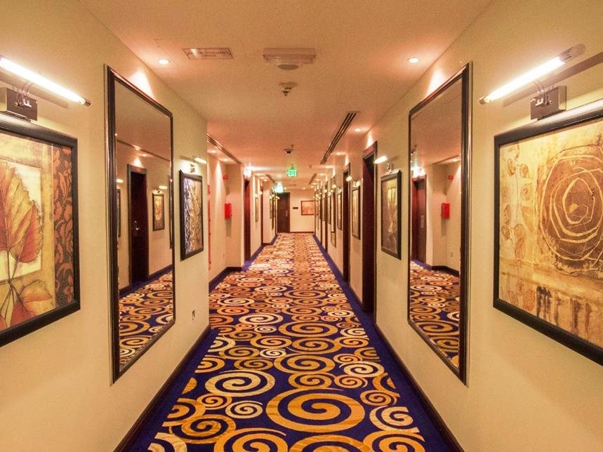 Premium Strato Hotel 13