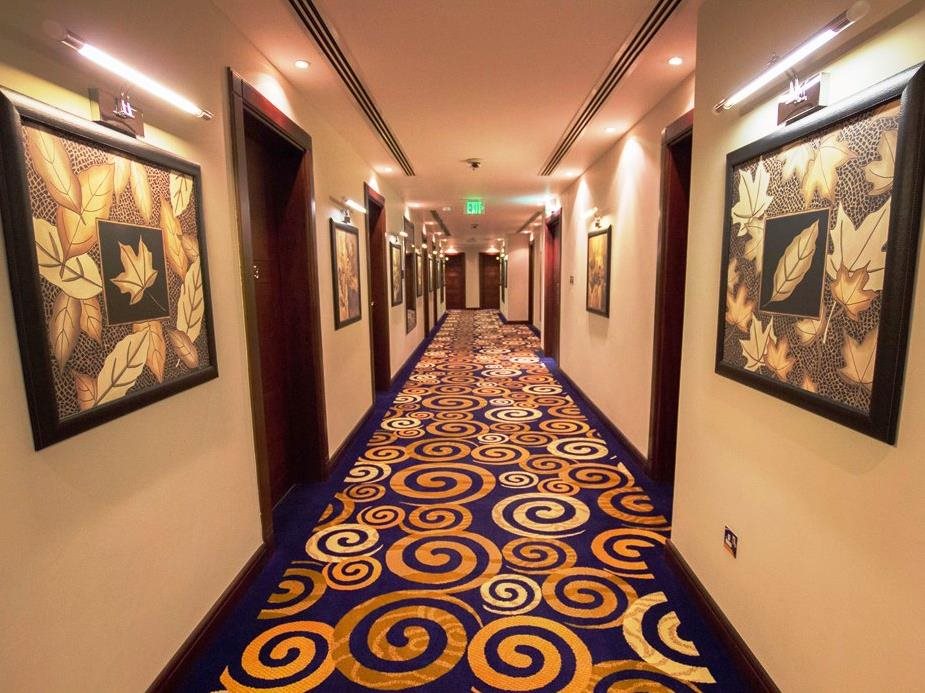 Premium Strato Hotel 24