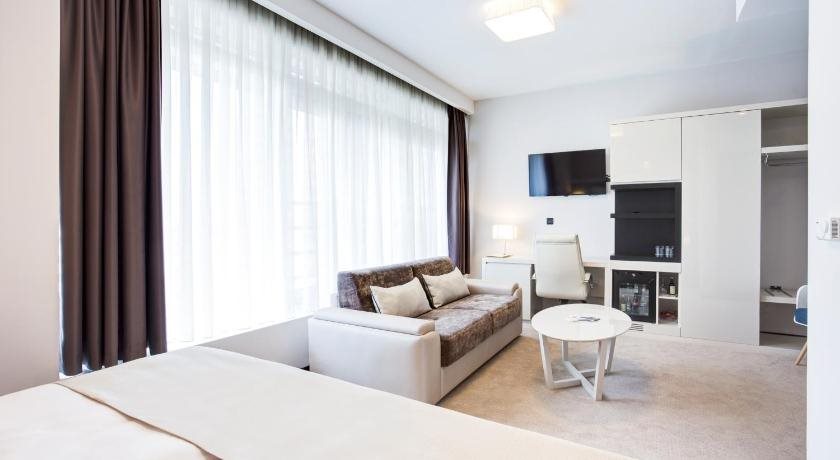 Hotel Heritage 11