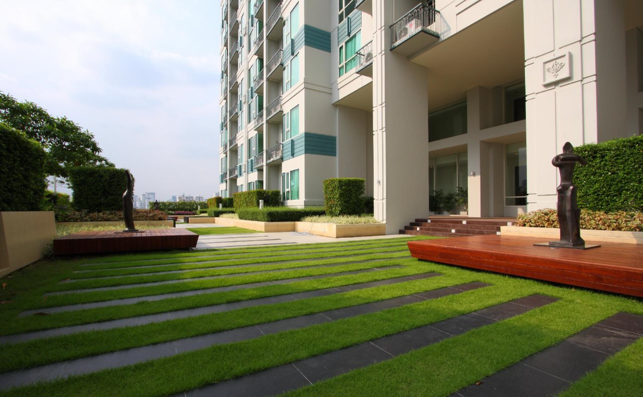 Ariva Ivy Servizio Thonglor 17