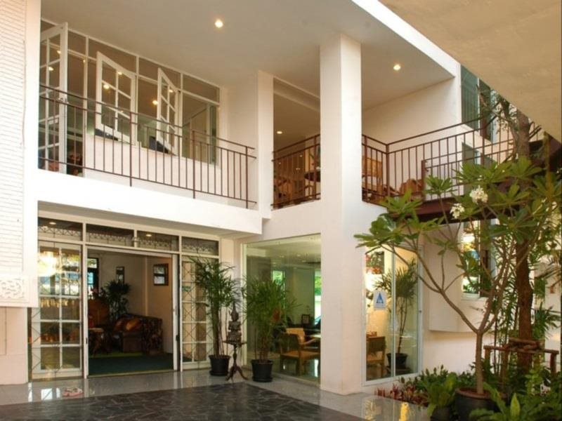 Bansabai Hostelling International 10