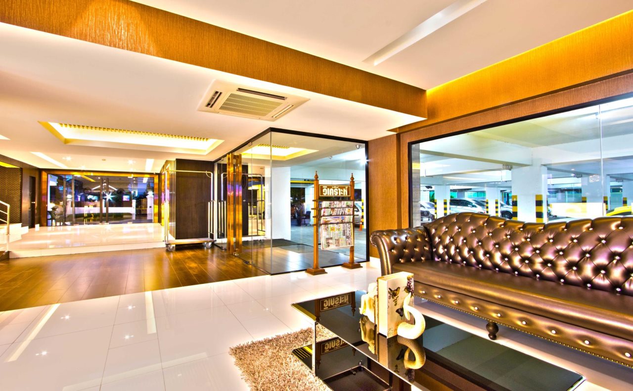 Chateau de Sukhumvit 8