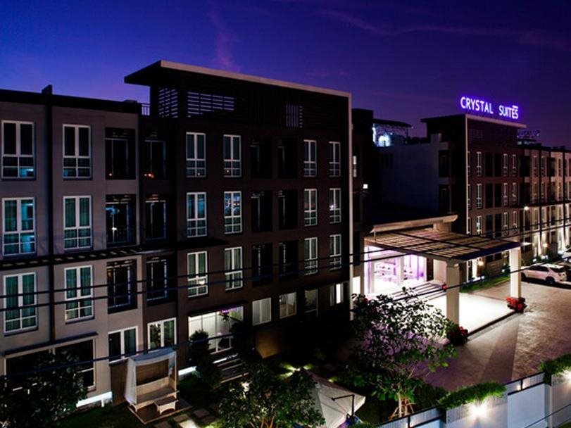 Crystal Suites Suvarnabhumi Airport 14