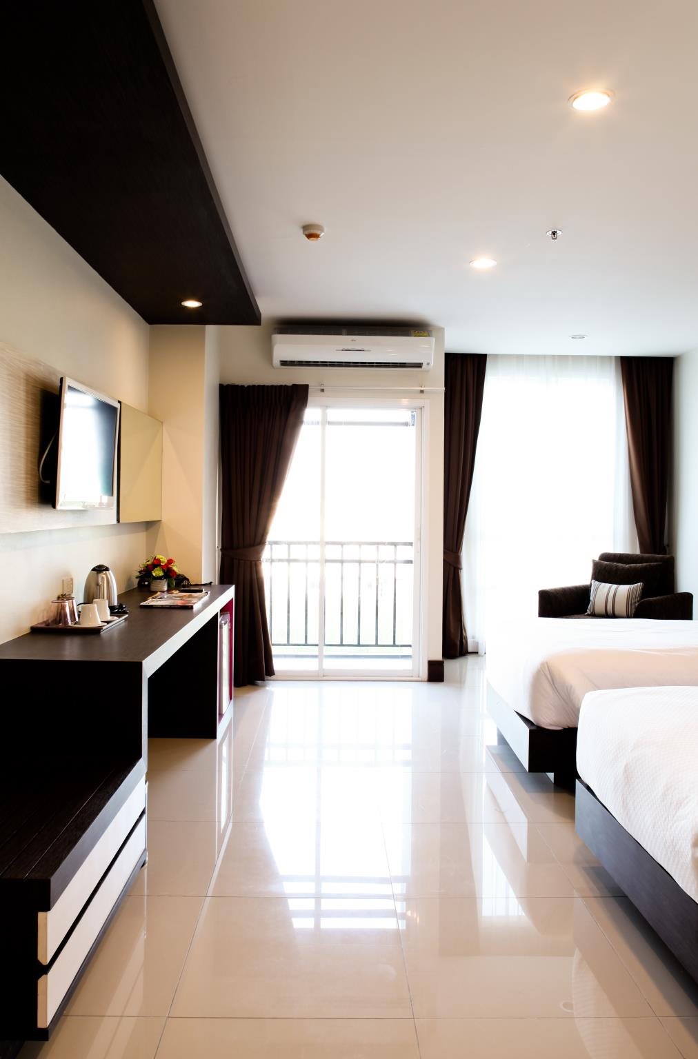 Crystal Suites Suvarnabhumi Airport 22