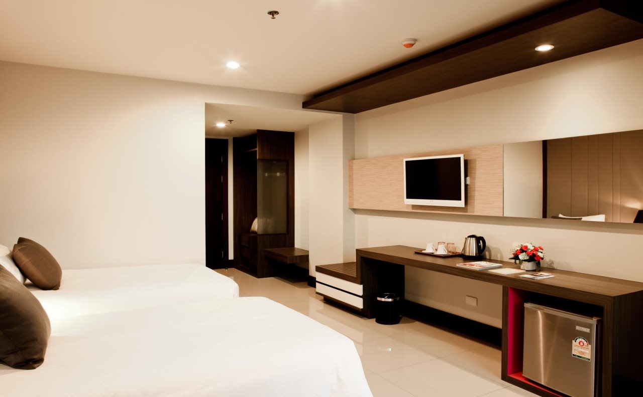 Crystal Suites Suvarnabhumi Airport 23