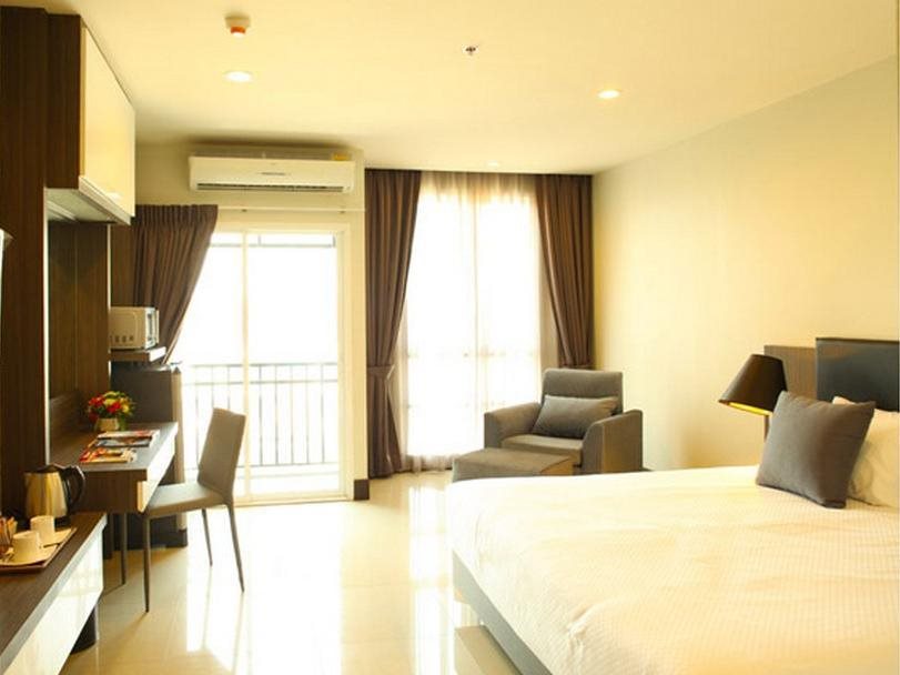 Crystal Suites Suvarnabhumi Airport 3