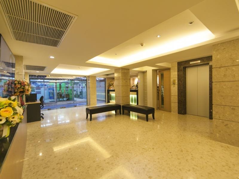 Gateway Hotel 8
