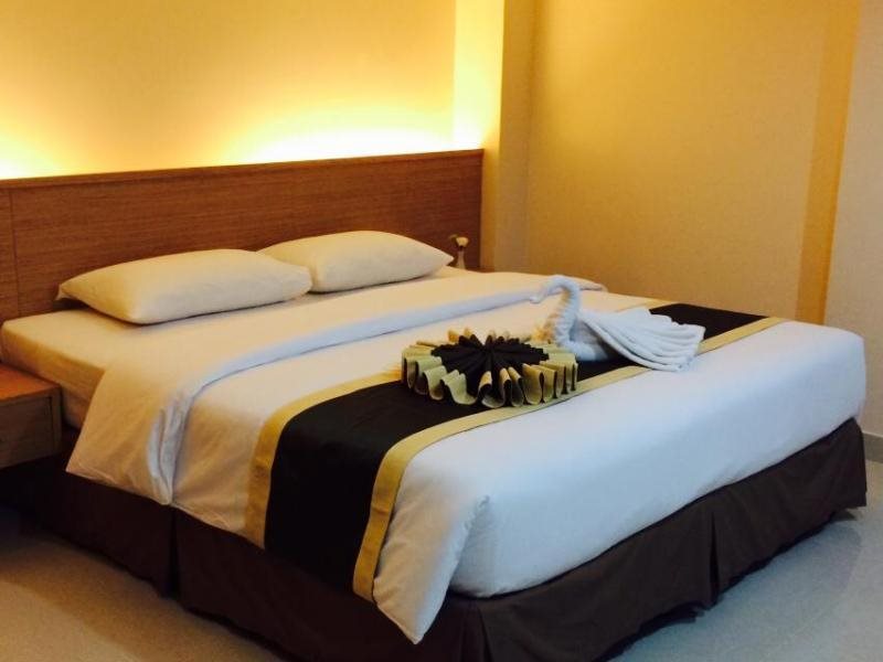 Gateway Hotel 17