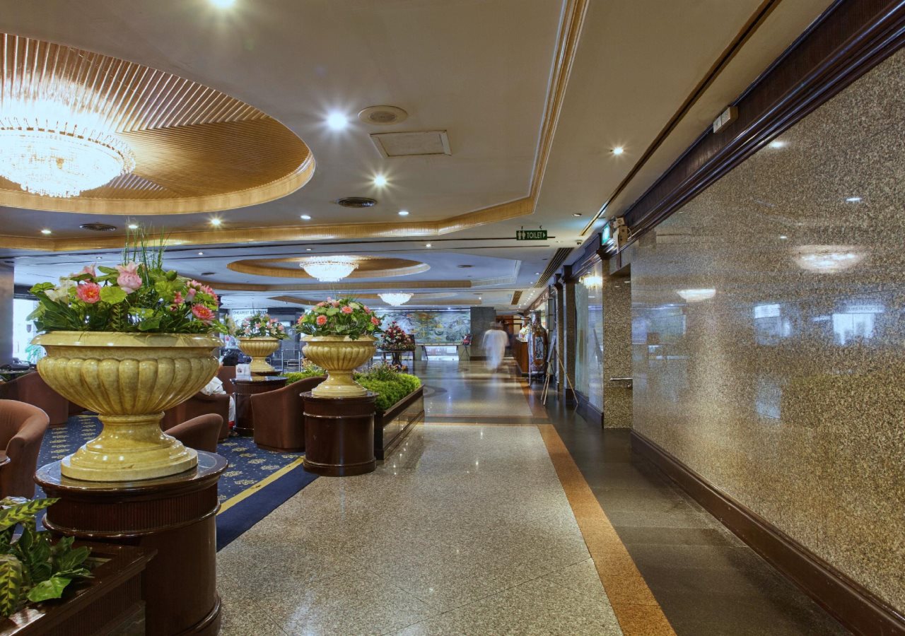 Grace Hotel Bangkok 11