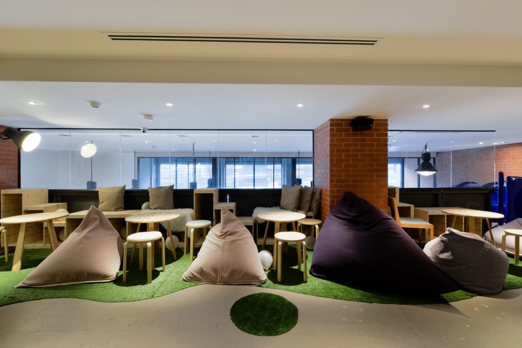 Kokotel Surawong 13