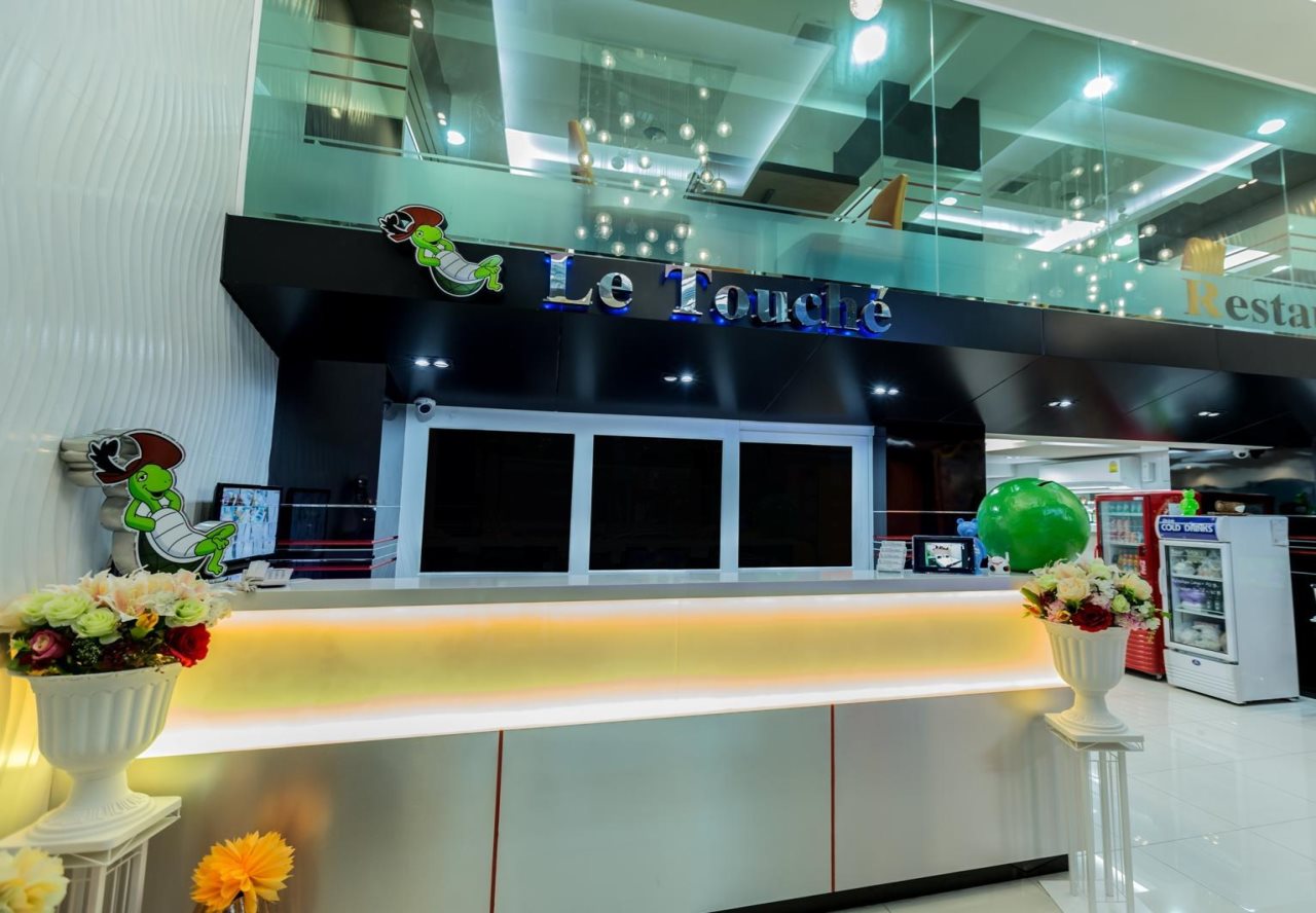 De Lux Bangkok Hotel 1
